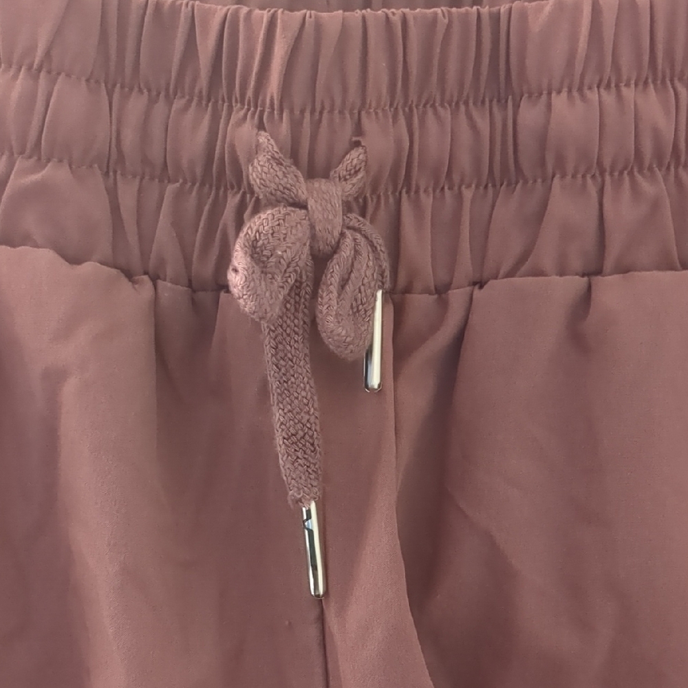 Purple Athletic Shorts with Elastic Waistband, Zipper Pockets and Relaxed Fit - Picture 4 of 6